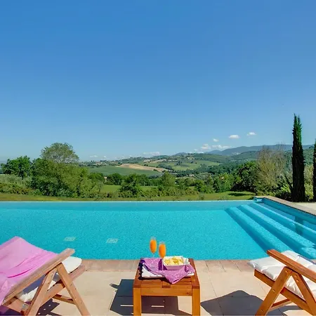 Sleeps 8 Pool Air Con Wifi Giove