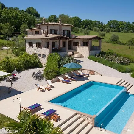 Вилла Sleeps 8 Pool Air Con Wifi Giove