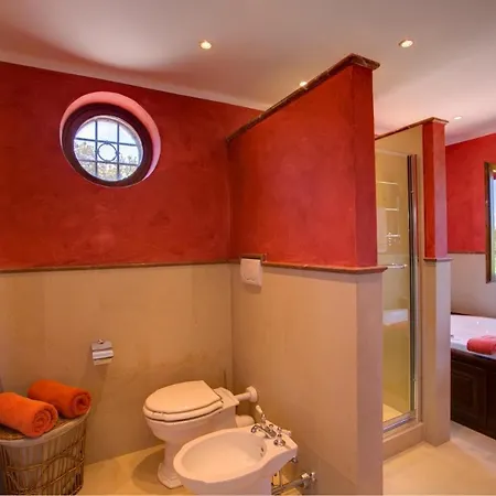 Вилла Sleeps 8 Pool Air Con Wifi *