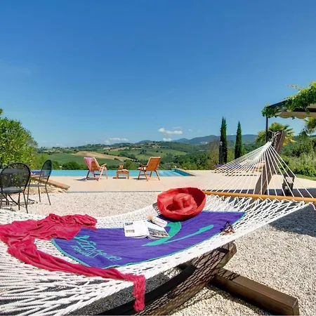 Вилла Sleeps 8 Pool Air Con Wifi Giove